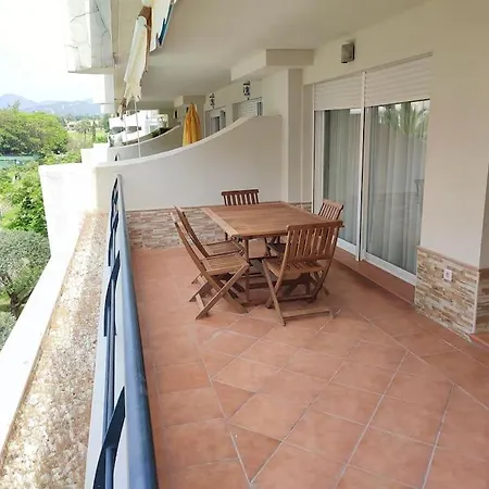 Апартаменти Sunny Guadalmina